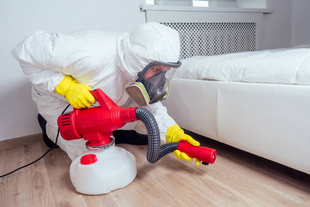 Best Best Pest Control Companies  in Redgranite, WI